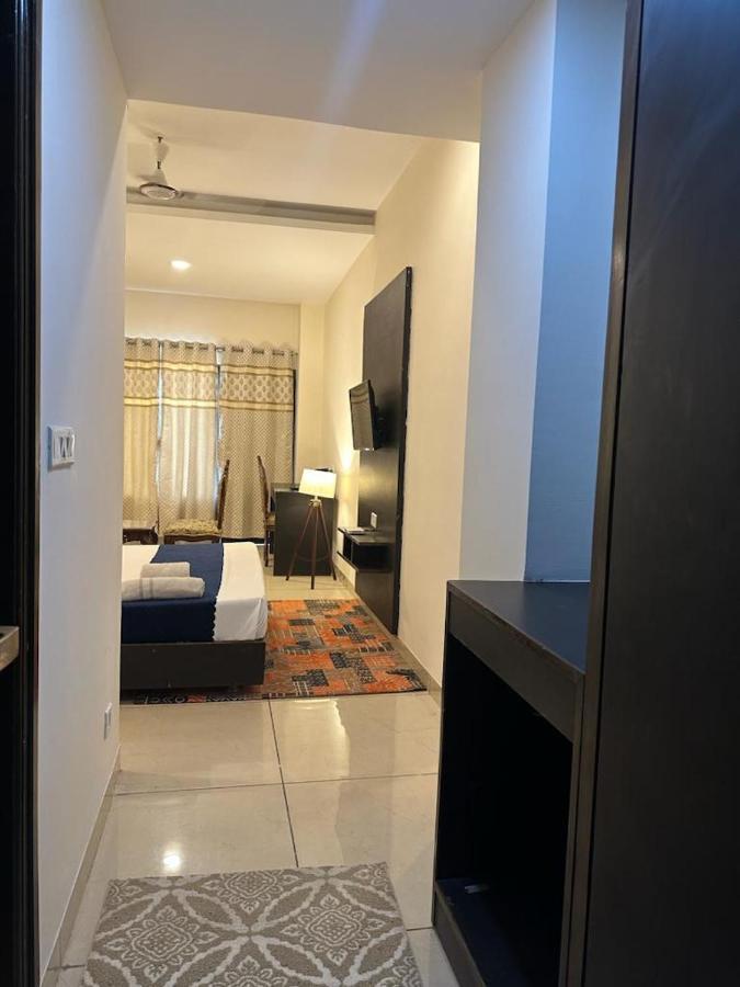 Jb Residency Zirakpur !! Top Rated & Most Awarded Property In Zirakpur Hotel Exterior foto
